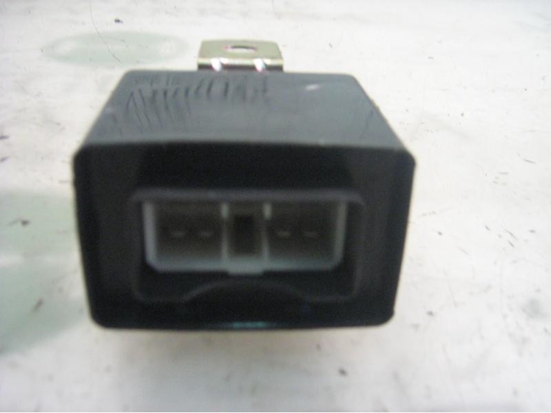 Recambio de modulo electronico para kia joice ls referencia OEM IAM 9525033000 9525033000 