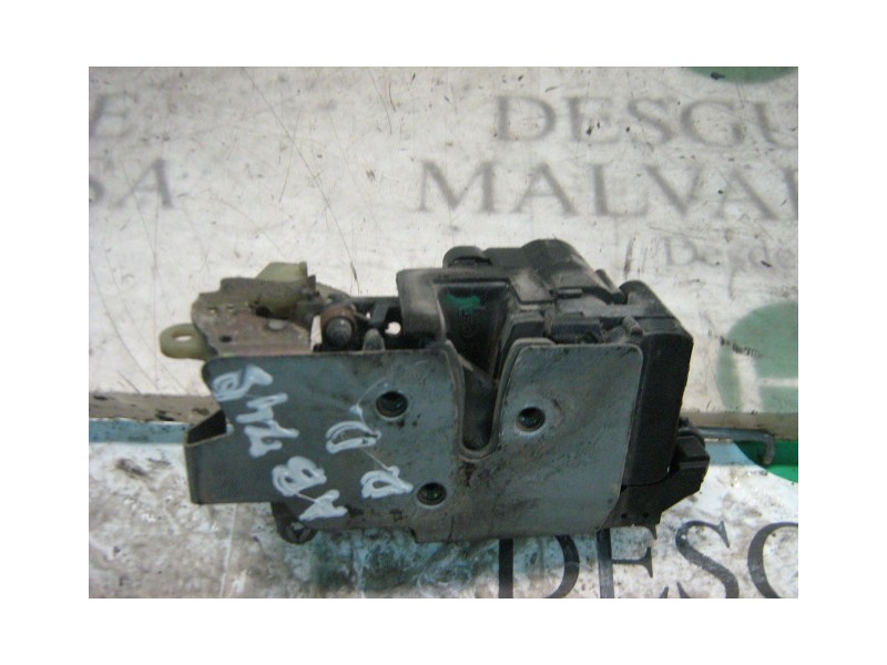Recambio de cerradura puerta delantera derecha para fiat brava (182) td 75 s referencia OEM IAM   