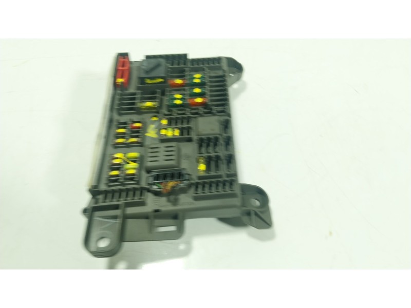 Recambio de caja reles / fusibles para bmw x6 (e71, e72) xdrive 40 d referencia OEM IAM 61146931687 518954021A 
