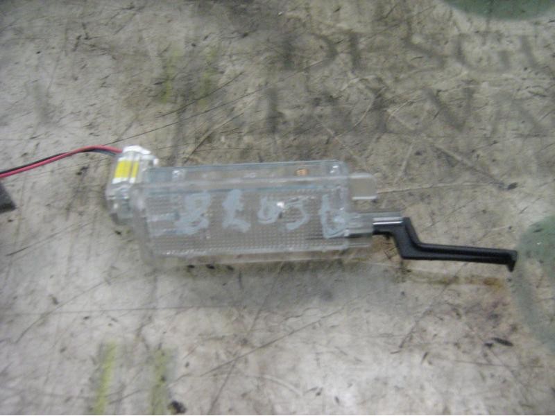 Recambio de piloto interior para renault megane ii classic berlina confort authentique referencia OEM IAM   