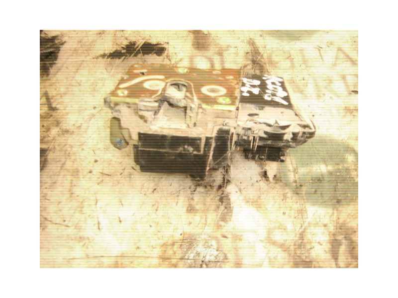 Recambio de cerradura puerta delantera izquierda para peugeot partner (s2) referencia OEM IAM   