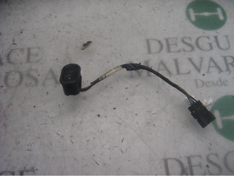 Recambio de mando elevalunas trasero izquierdo para opel tigra 1.4 16v referencia OEM IAM   