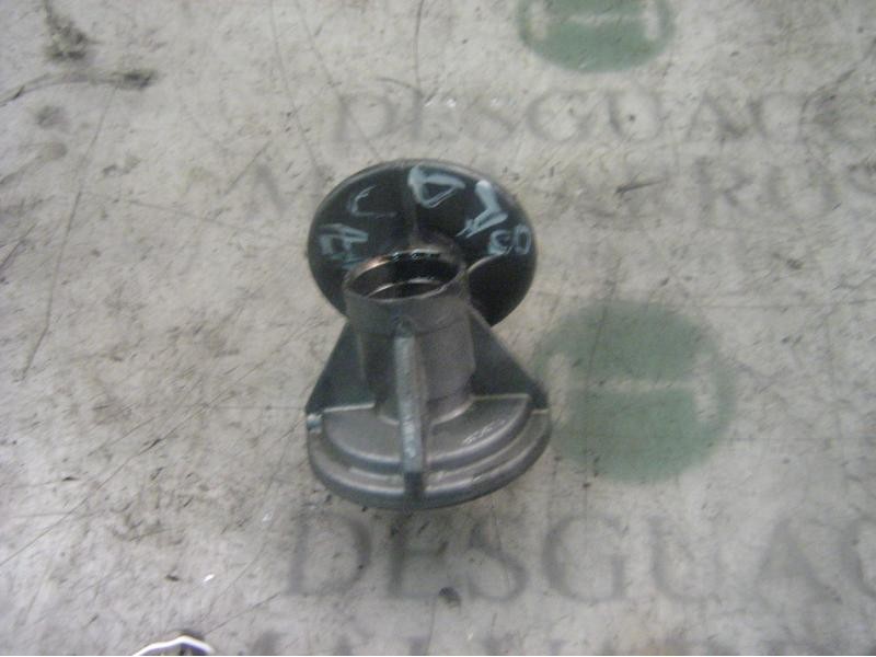 Recambio de soporte filtro aceite para renault megane ii classic berlina confort authentique referencia OEM IAM   