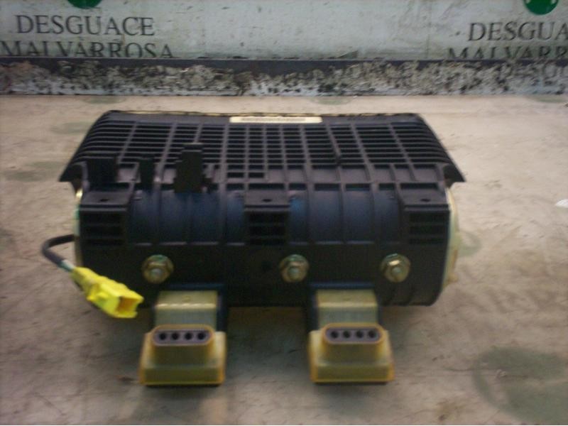 Recambio de airbag delantero derecho para opel vectra b berlina 1.8 16v cat referencia OEM IAM   