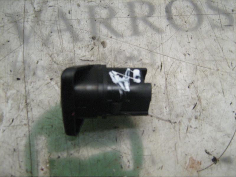 Recambio de warning para ford fiesta (cbk) ghia referencia OEM IAM   