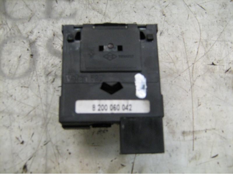 Recambio de modulo electronico para renault clio ii fase ii (b/cb0) authentique referencia OEM IAM   