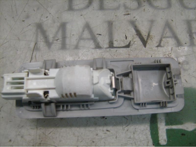 Recambio de piloto interior para peugeot 307 break / sw (s1) sw referencia OEM IAM   