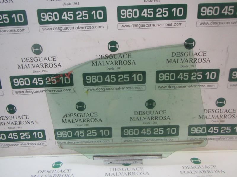 Recambio de cristal puerta trasero derecho para lexus is200 (ds2/is2) 2.2 d-cat referencia OEM IAM 6811353131  