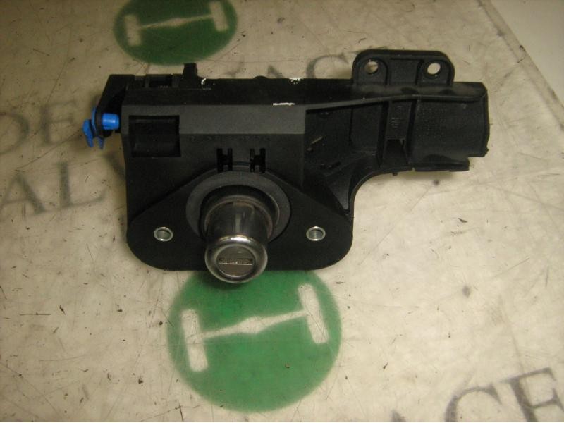 Recambio de maneta porton para opel corsa c comfort referencia OEM IAM   