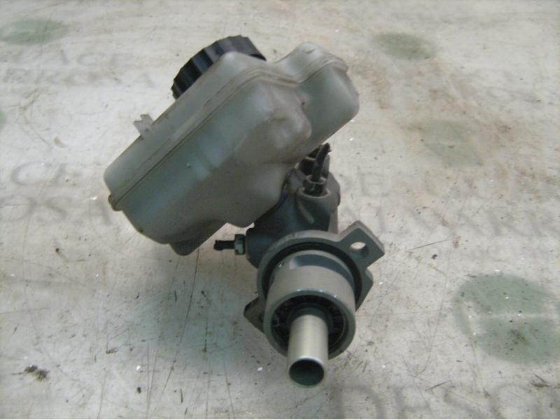 Recambio de bomba freno para citroën saxo 1.4 vts referencia OEM IAM   