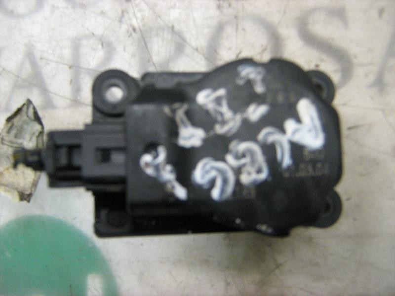 Recambio de motor apertura trampillas climatizador para ford focus berlina (cak) ghia referencia OEM IAM   