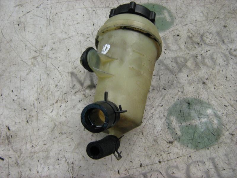Recambio de deposito servo para ford focus berlina (cak) trend referencia OEM IAM   