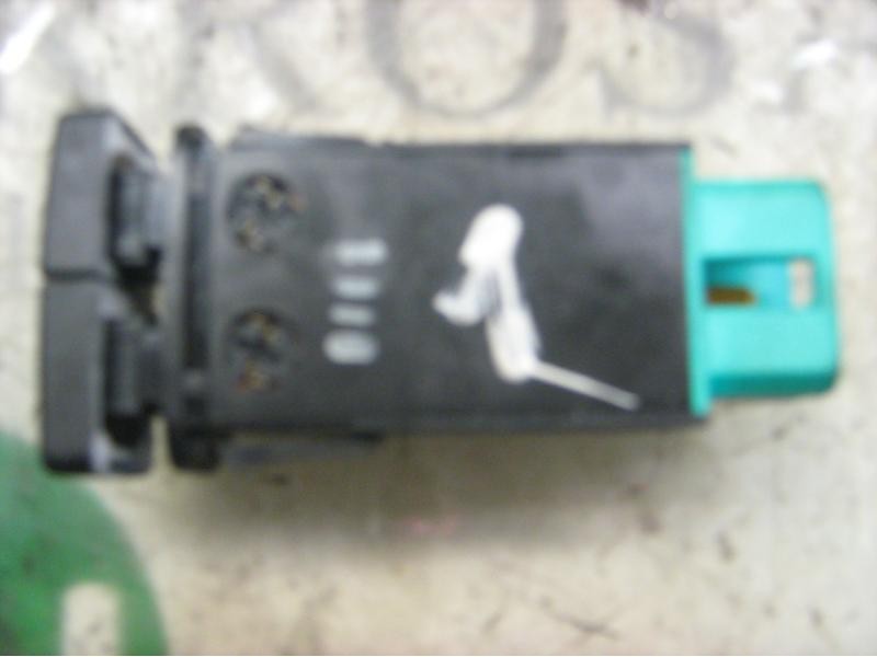 Recambio de mando limpia trasero para kia rio ls berlina (5-ptas.) referencia OEM IAM   