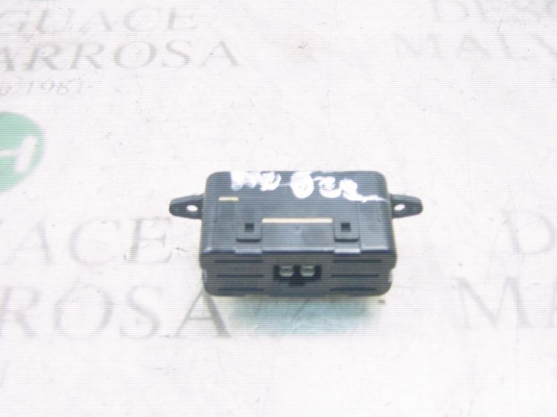 Recambio de mando multifuncion para kia rio ls berlina (5-ptas.) referencia OEM IAM   