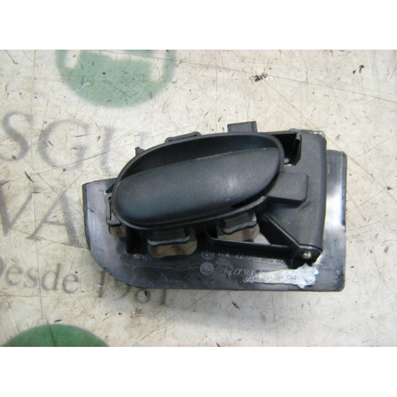 Recambio de maneta interior delantera derecha para peugeot 206 berlina xt referencia OEM IAM   