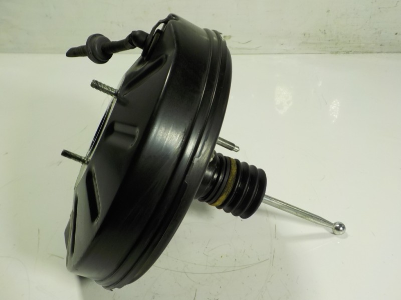 Recambio de servofreno para seat leon (5f1) 1.6 tdi referencia OEM IAM 8V1612107 5Q1614105CN 