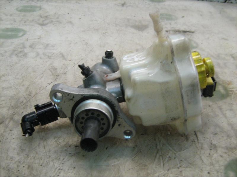 Recambio de bomba freno para volkswagen touareg (7la) v6 referencia OEM IAM 7L0611019E  