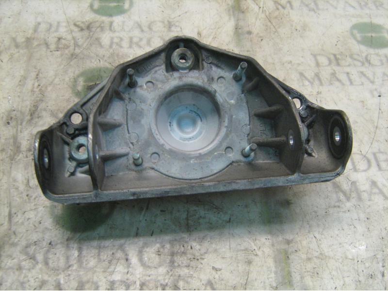 Recambio de soporte brazo suspension delantero derecho para volkswagen touareg (7la) v6 referencia OEM IAM 7L0412391D  