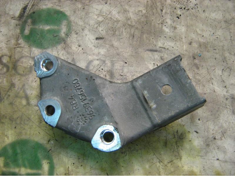 Recambio de soporte cambio para peugeot 206 berlina xt referencia OEM IAM   