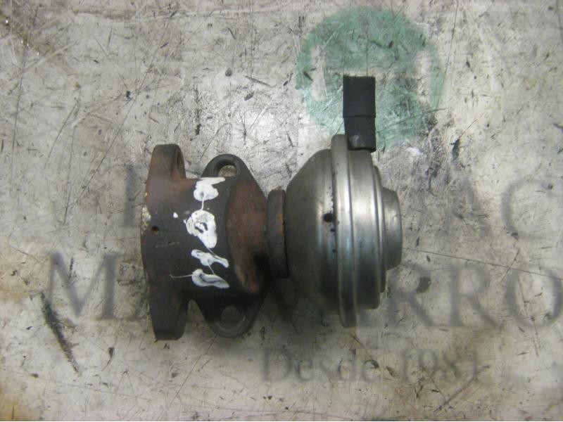 Recambio de valvula egr para audi a6 berlina (c4) 2.5 tdi referencia OEM IAM 046131503A  