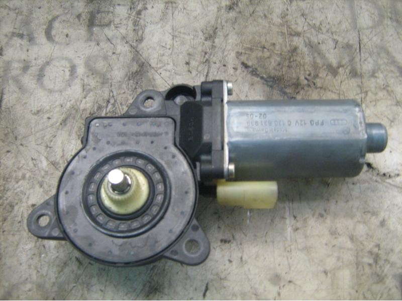 Recambio de motor elevalunas delantero derecho para ford fiesta (cbk) ghia referencia OEM IAM   