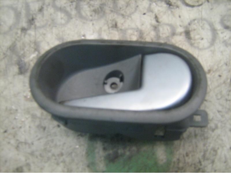Recambio de maneta interior delantera derecha para ford fiesta (cbk) ghia referencia OEM IAM   
