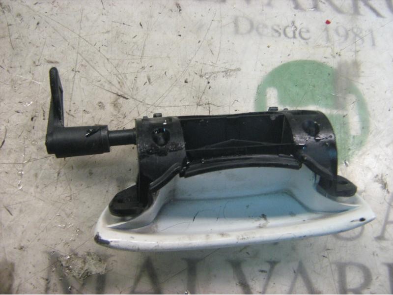 Recambio de maneta exterior trasera izquierda para peugeot 206 berlina xs referencia OEM IAM   