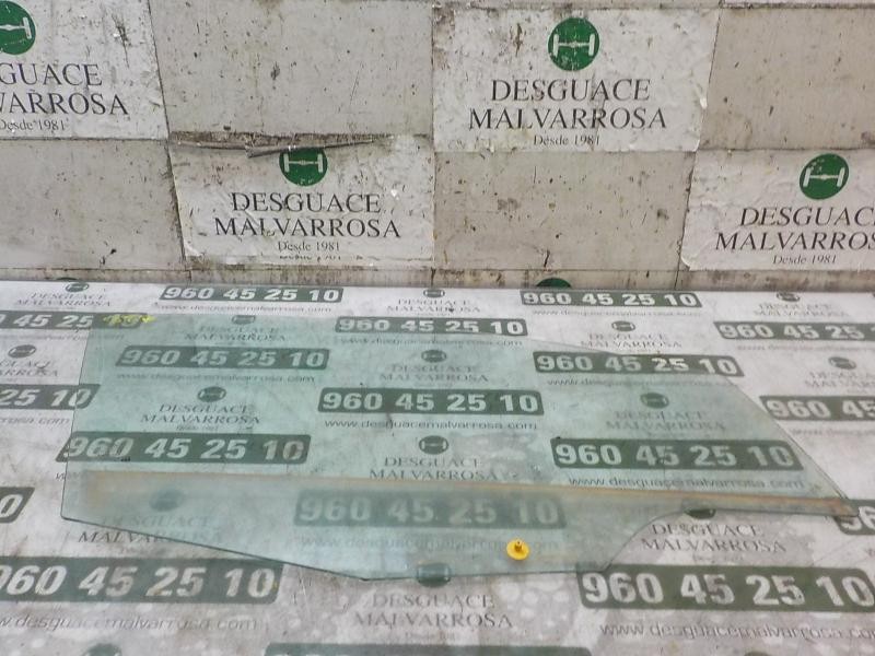 Recambio de cristal puerta delantero derecho para ford fiesta (cb1) 1.4 tdci cat referencia OEM IAM 1680515  