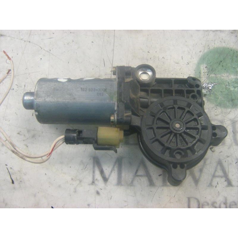 Recambio de motor elevalunas trasero derecho para renault laguna (b56) 1.9 dci rt referencia OEM IAM   