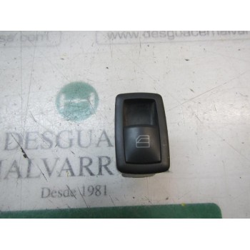 MANDO ELEVALUNAS TRASERO DERECHO A25182005109051 A2518200510 03128150