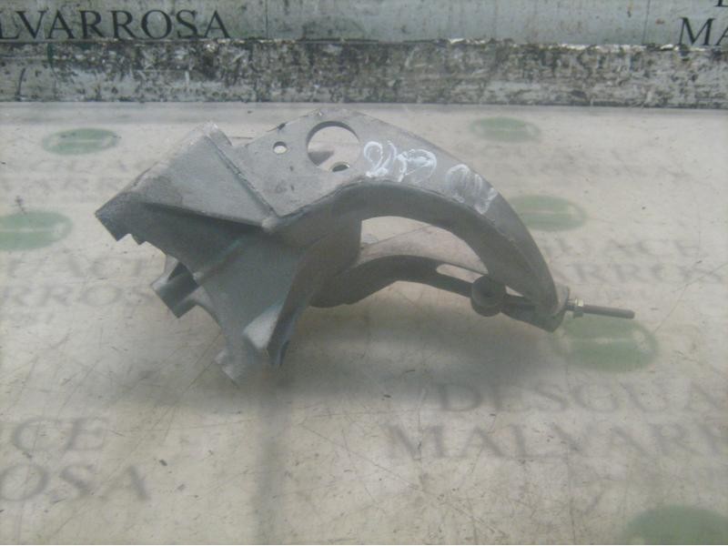 Recambio de soporte motor delantero para renault megane i berlina hatchback (ba0) referencia OEM IAM   