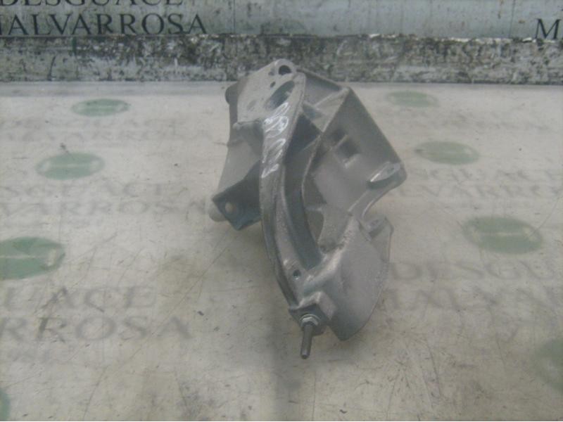 Recambio de soporte motor delantero para renault megane i berlina hatchback (ba0) referencia OEM IAM   