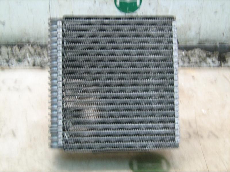 Recambio de evaporador aire acondicionado para ford fiesta (cbk) ghia referencia OEM IAM   