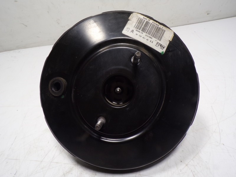 Recambio de servofreno para peugeot 208 1.4 hdi fap referencia OEM IAM 1606859880 9672866180 88ML760121069