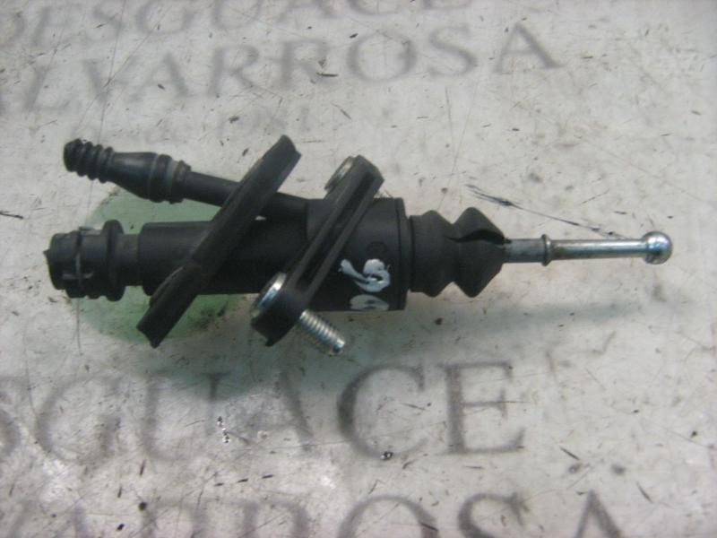 Recambio de bomba embrague para opel corsa c comfort referencia OEM IAM   