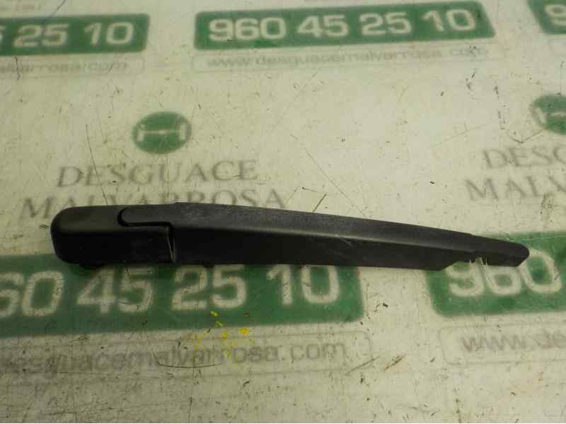 Recambio de brazo limpia trasero para renault captur 1.2 tce energy referencia OEM IAM 287815304R  