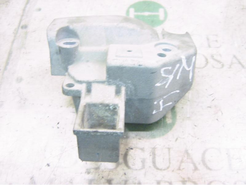 Recambio de soporte motor delantero para renault megane i scenic (ja0) 1.6 referencia OEM IAM   