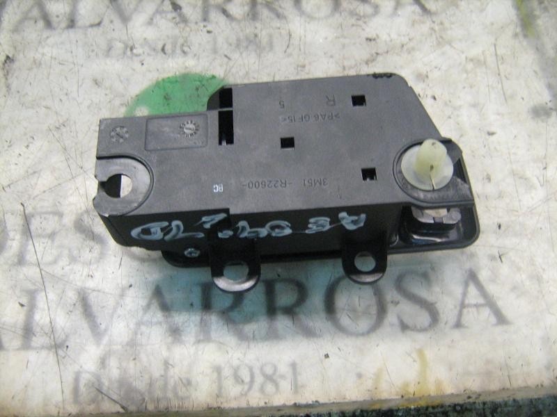 Recambio de maneta interior delantera derecha para ford focus berlina (cap) trend referencia OEM IAM   