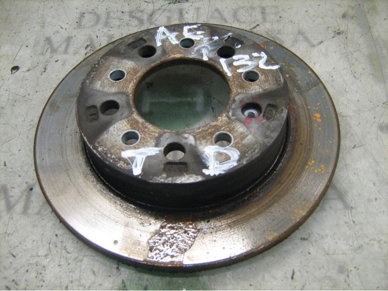 Recambio de disco freno trasero para hyundai coupe (gk) 2.0 fx full referencia OEM IAM 584112C000  
