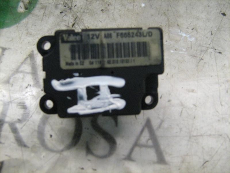Recambio de motor electrico para renault megane ii berlina 5p confort dynamique referencia OEM IAM   
