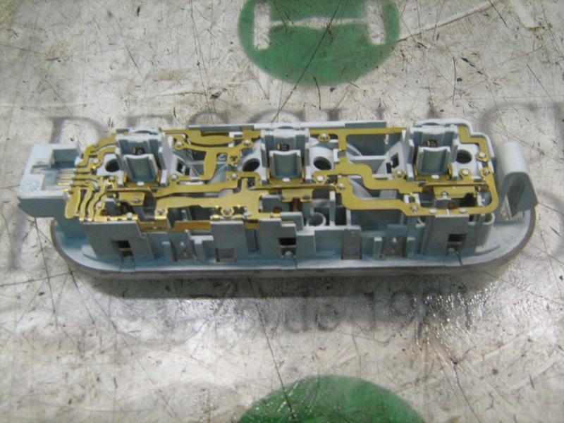 Recambio de piloto interior para renault megane ii berlina 5p confort dynamique referencia OEM IAM   