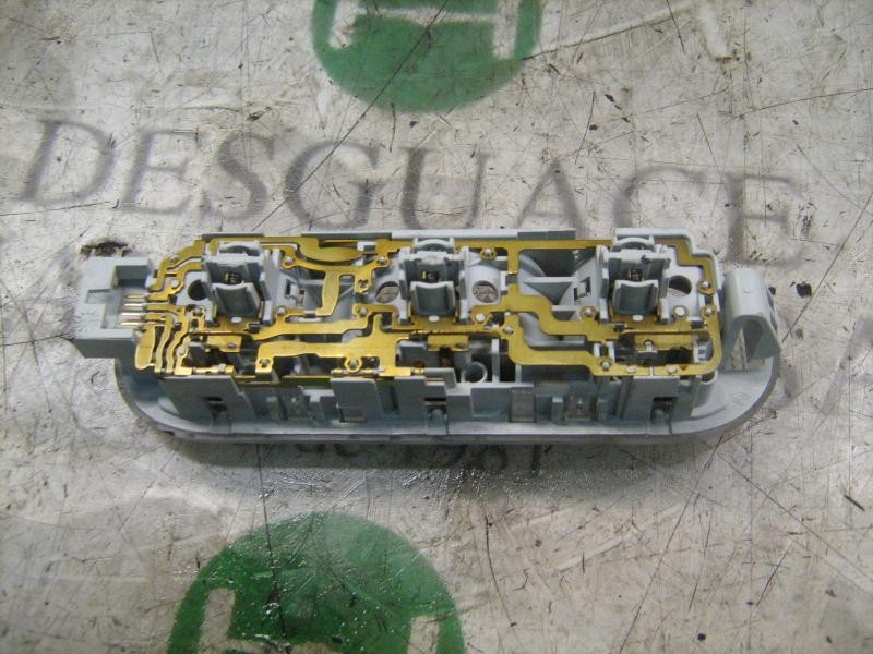 Recambio de piloto interior para renault megane ii berlina 5p confort dynamique referencia OEM IAM   