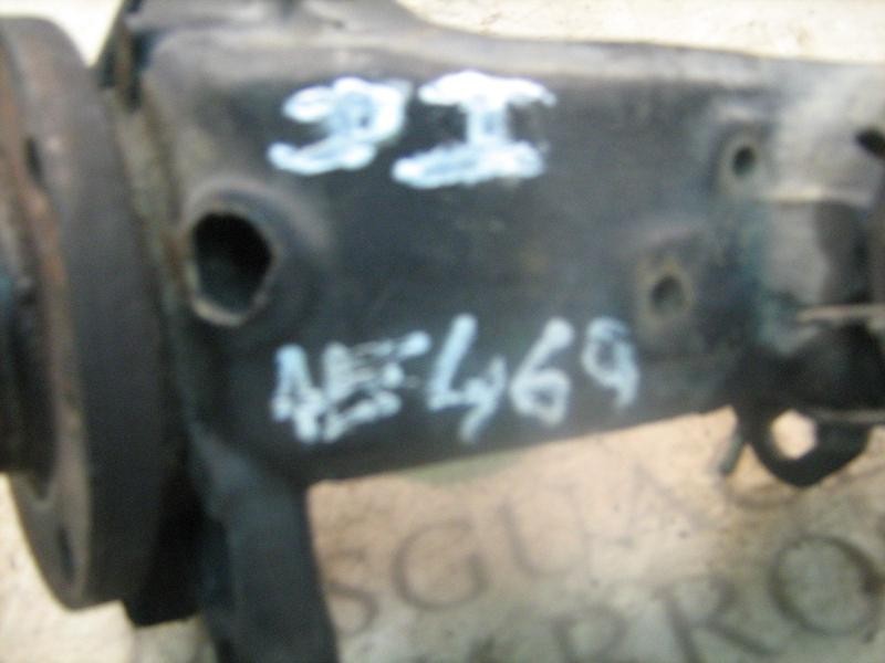 Recambio de mangueta delantera izquierda para peugeot 406 berlina (s1/s2) stdt referencia OEM IAM   