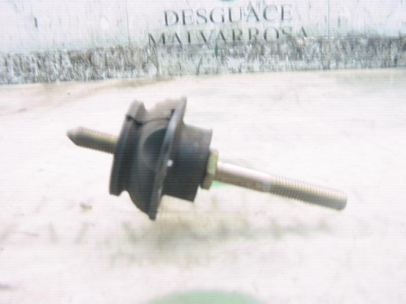 Recambio de soporte cambio para renault megane i berlina hatchback (ba0) 1.9 diesel referencia OEM IAM   