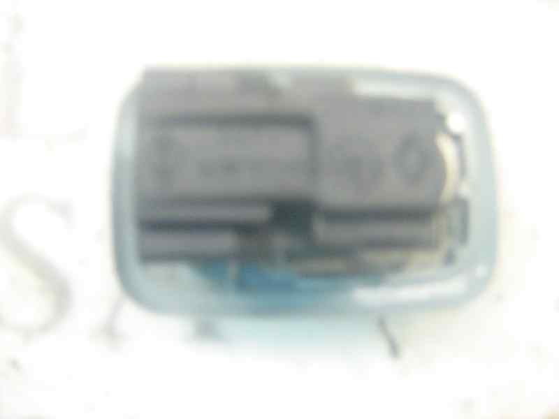 Recambio de piloto interior para renault laguna (b56) referencia OEM IAM   