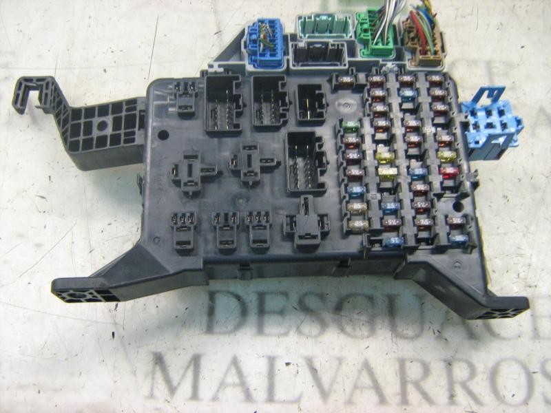 Recambio de caja reles / fusibles para ford mondeo turnier (ge) ghia referencia OEM IAM   