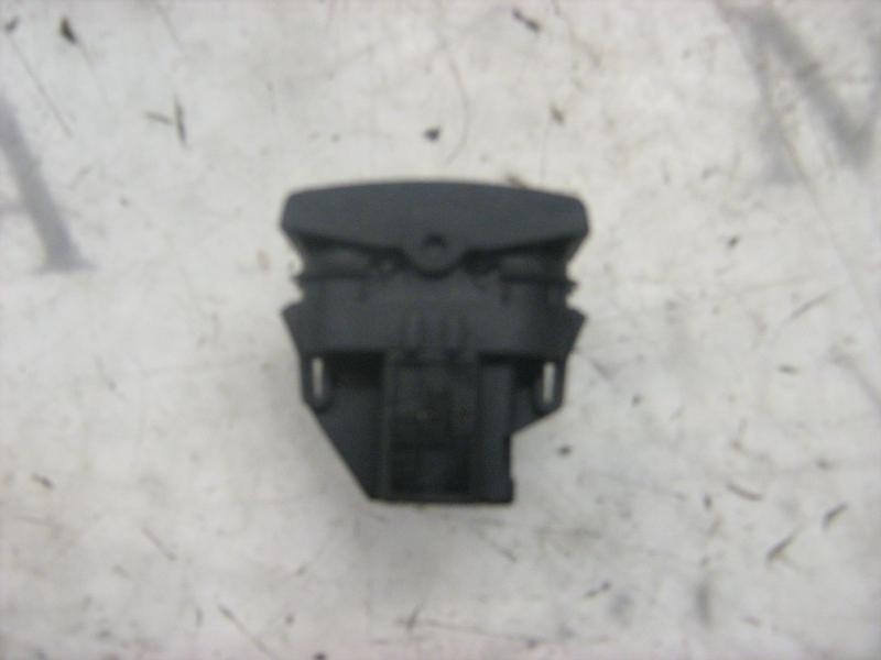 Recambio de mando elevalunas trasero izquierdo para ford mondeo turnier (ge) ghia referencia OEM IAM   