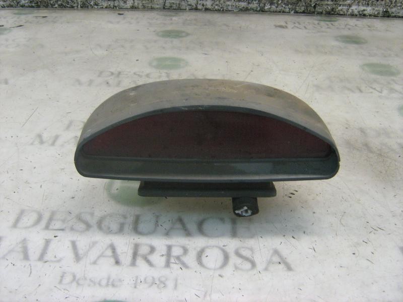 Recambio de piloto trasero central para ssangyong musso 2.9 tdi grand lux referencia OEM IAM   