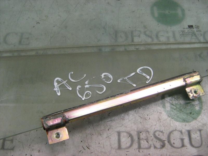 Recambio de cristal puerta trasero derecho para ssangyong musso 2.9 tdi grand lux referencia OEM IAM   