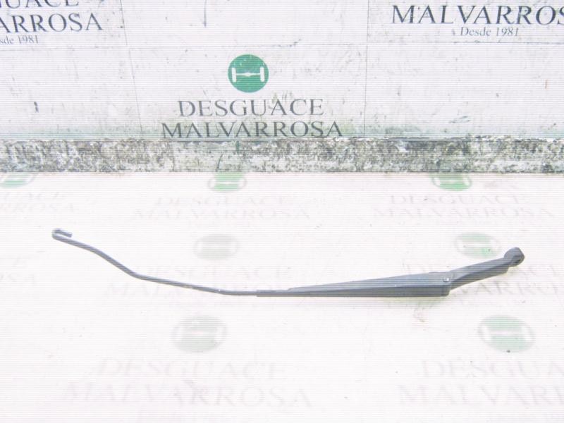 Recambio de brazo limpia delantero derecho para chevrolet kalos 1.4 se referencia OEM IAM   